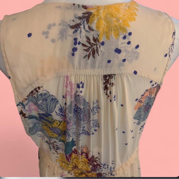 Free People floral ruffle dress – blush peach boho 🌸 - Picture 4 of 7